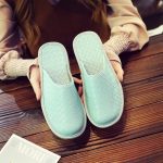 chausson en cuir avec de la laine