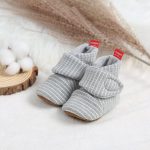 chaussons bébé à scratch en coton