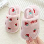 chaussons bébé en forme de fruits