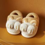 chaussons mignons pattes de chat