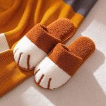 chaussons peluche griffe de chat