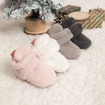 chaussures bébé à scratch